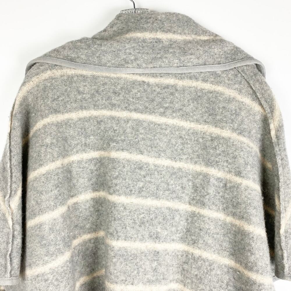 Free People Rare Blanket Poncho Wool Gray Stripe Coat Jacket Size XS - Picture 8 of 10